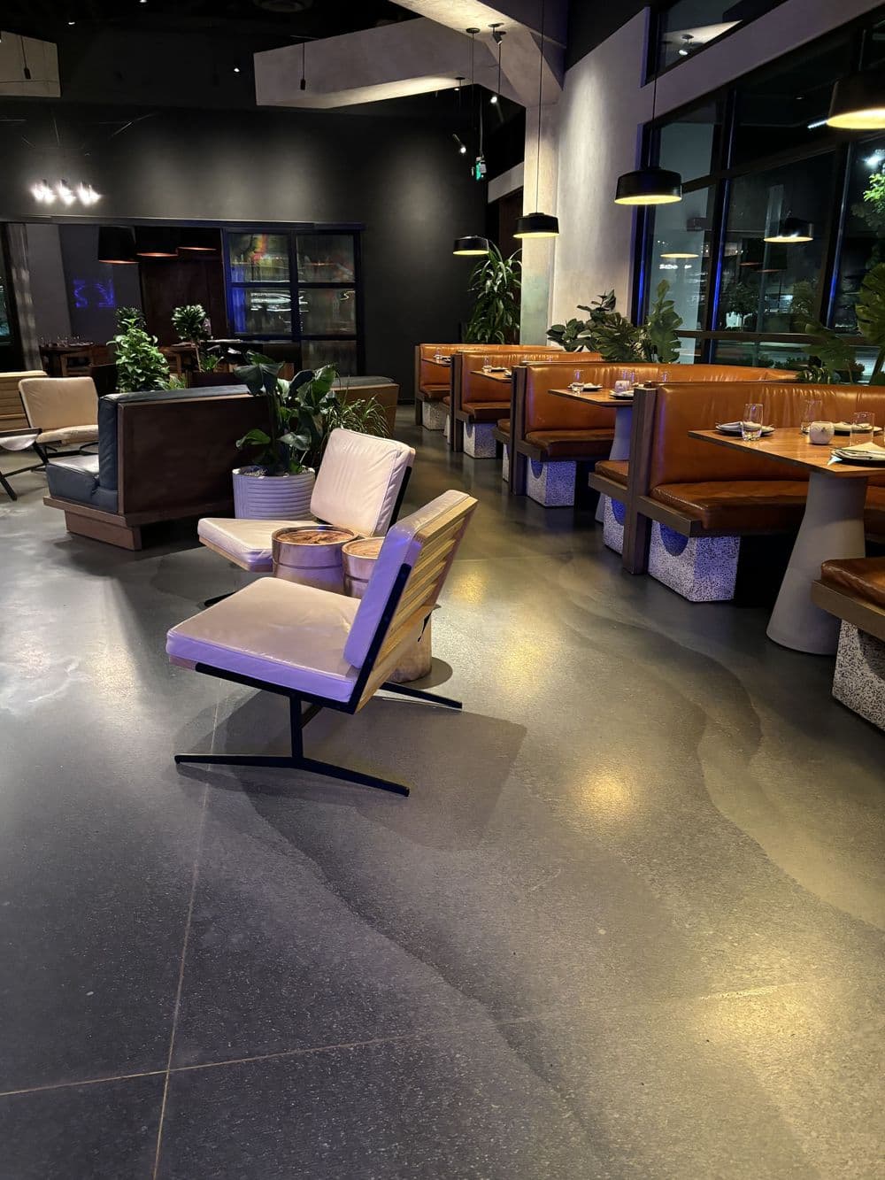Restaurant Interior and Exterior Deep Clean image