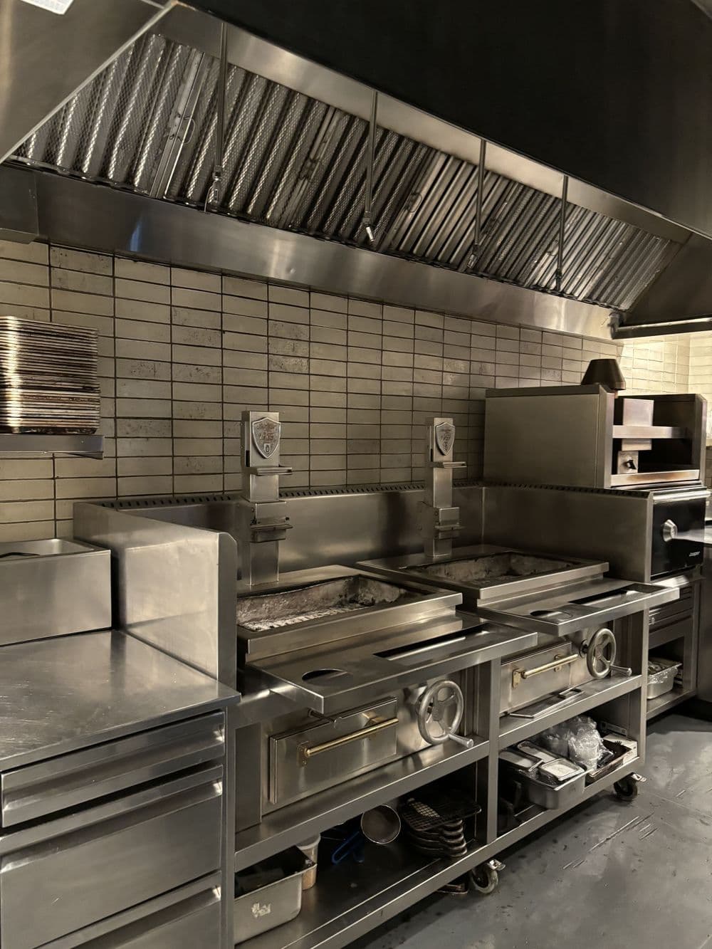 Gallery photos for Commercial Kitchen Deep Cleaning: Image #6