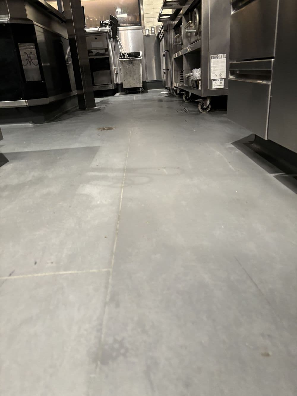 Gallery photos for Commercial Kitchen Deep Cleaning: Image #7