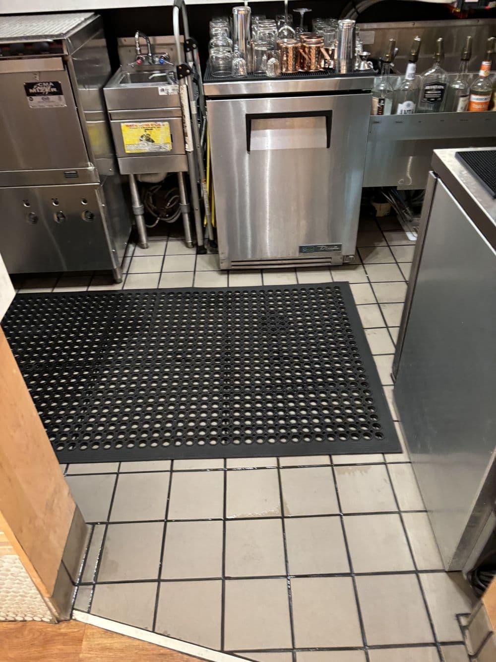 Gallery photos for Comprehensive Restaurant Deep Clean: Image #6