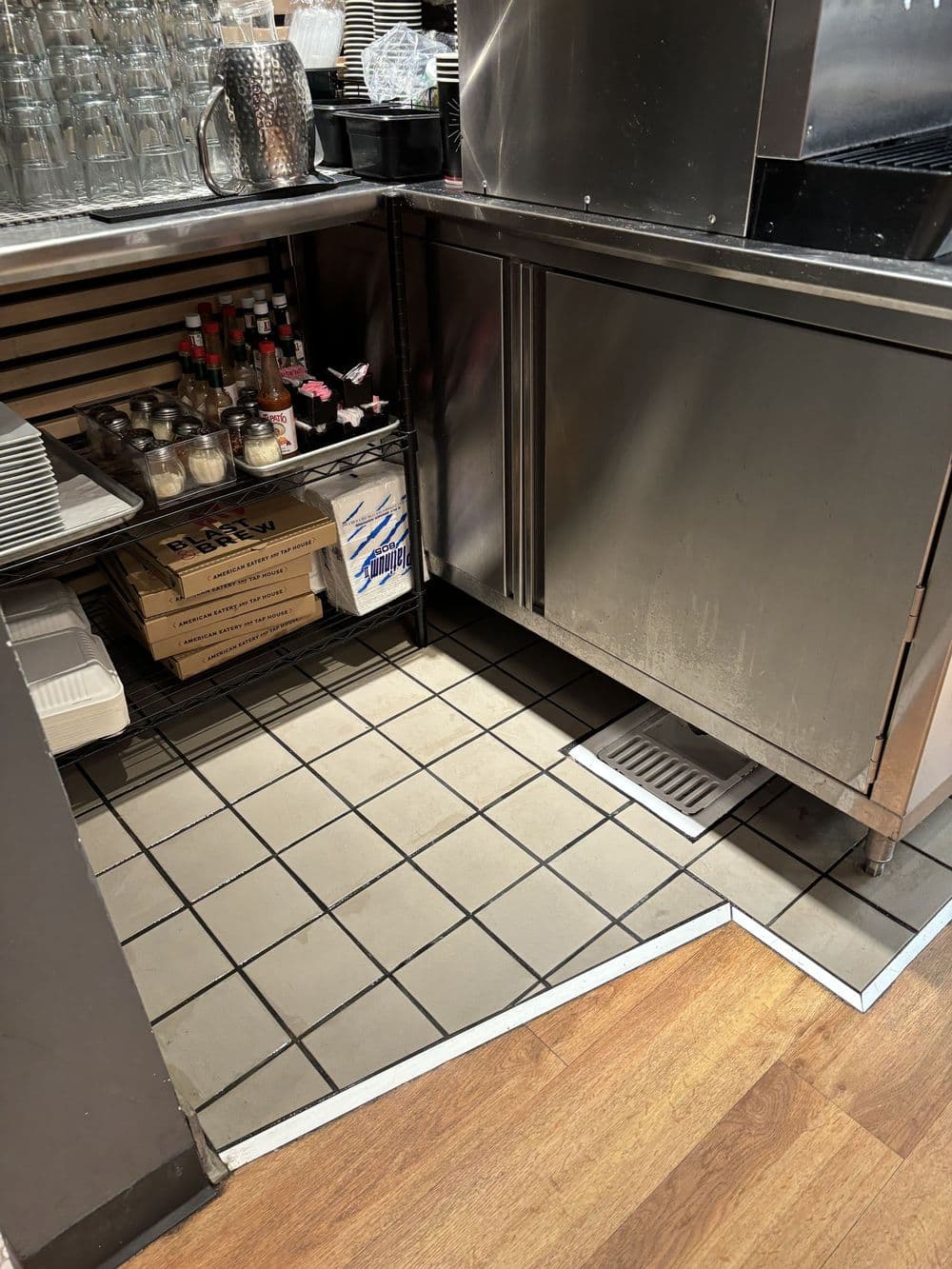 Gallery photos for Comprehensive Restaurant Deep Clean: Image #5